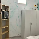 Habitacion En Vecindario