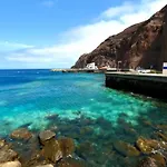 Villa Palomino - Sleeps 4 - Parking - Pet Friendly
