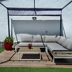 Happy Scape Bungalow With Relaxing Garden
