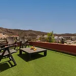 Serenity Villa Tauro
