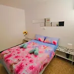 Sunny Room In Habitat