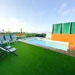 Sunset Banana Plantation House With Sea Views And Private Pool