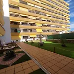 Las Arenas 50