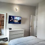 Capri Bungalow M Hermosa