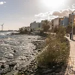 Home2Book Coastal Retreat With Sea Views, Arinaga