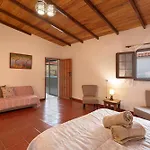 Casa Las Toscas
