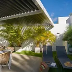 Porto Mare 42 With Heated Pool On The Front Line By Tenpropertiesgc