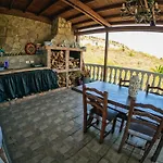 Apartamento Independiente En Chalet Compartido Con Piscina