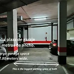 Blue House - 2 Parkings