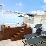Hjs Guest House - The Majestic Loft