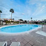 Bungalow Maspalomas, Jacuzzi And Private Garden