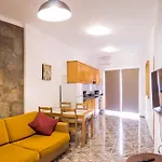Apartamentos La Aldea Suites