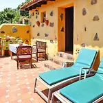 Apartment In Moya With Communal Pool