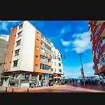 Joca House I Las Canteras