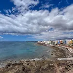 Lightbooking Playa De Arinaga Junto Al Mar