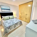 La Caleta Holiday Homes - Castillo Del Romeral