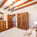 Casa Oronado