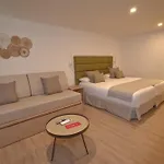 Hl Miraflor Suites Hotel