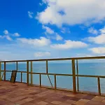 Las Canteras 81