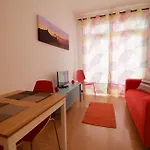 Rosamar Apartment A Metros De La Playa Wifi Gratis 204 By Lightbooking