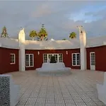 Villa Avenida Touroperador Vingresor 22 H No. 1