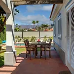 Villa West 1