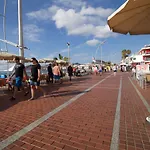 Rosamar Apartment A Metros De La Playa Wifi Gratis 204 By Lightbooking