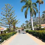 Bungalow Las Vegas Stars Beach