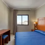 Tc Apartamentos Tamanaco