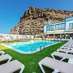 Apartamentos Livvo Puerto De Mogan