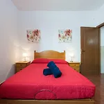 Private Solarium - 2Br House Near The Airport