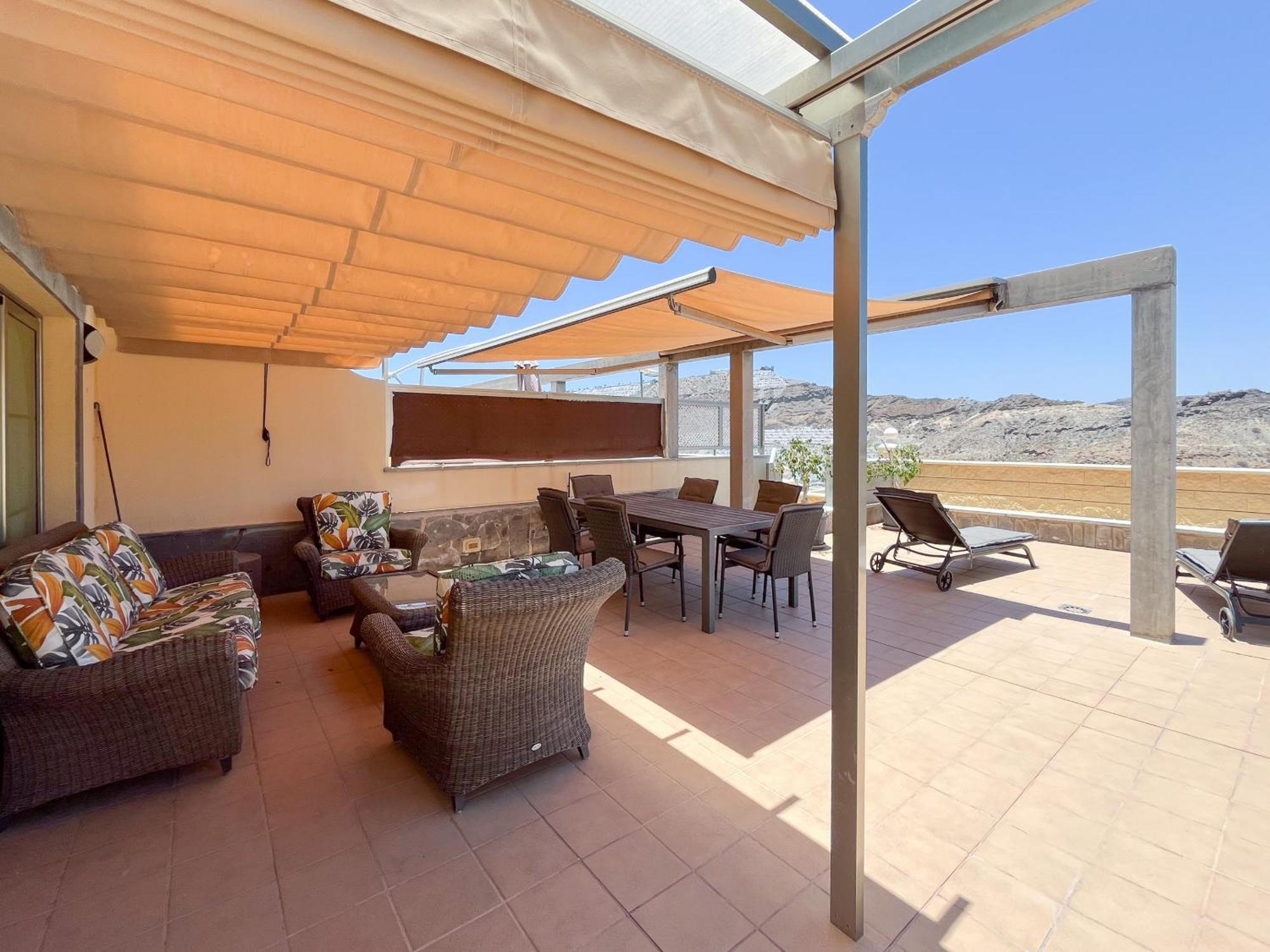 3br Valley Dreamhouse -solarium Terrace Aircon & Parking Appartement