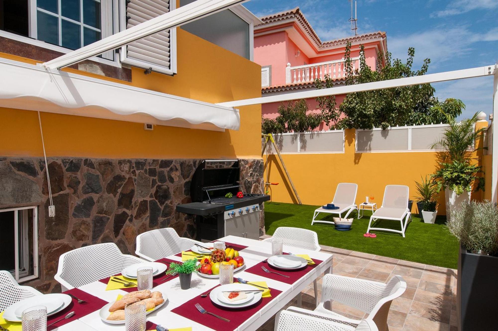 Comoda Sonnenland Spacious Luxury Private Heated Pool Stunning Terrace Views Perfect Family Getaway Villa *