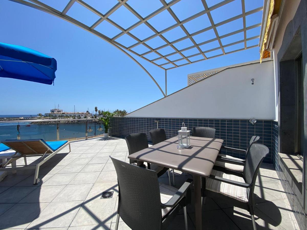 Billy's Beachfront With Pool Access Apartament *