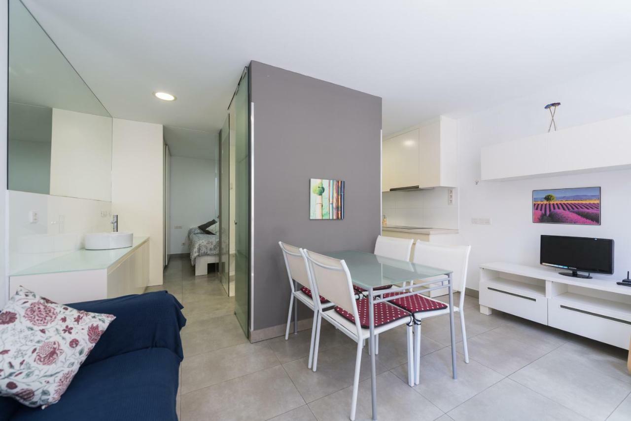 Flatguest Glass - Beach + Tv + Wifi Apartamento