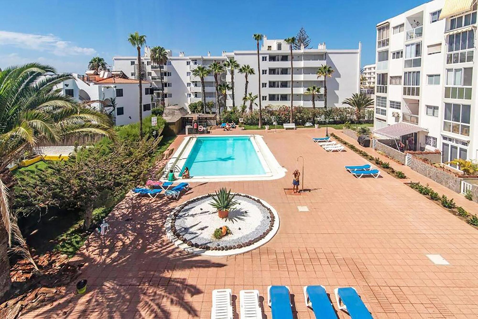 5 Minutes From The Sea Apartment *