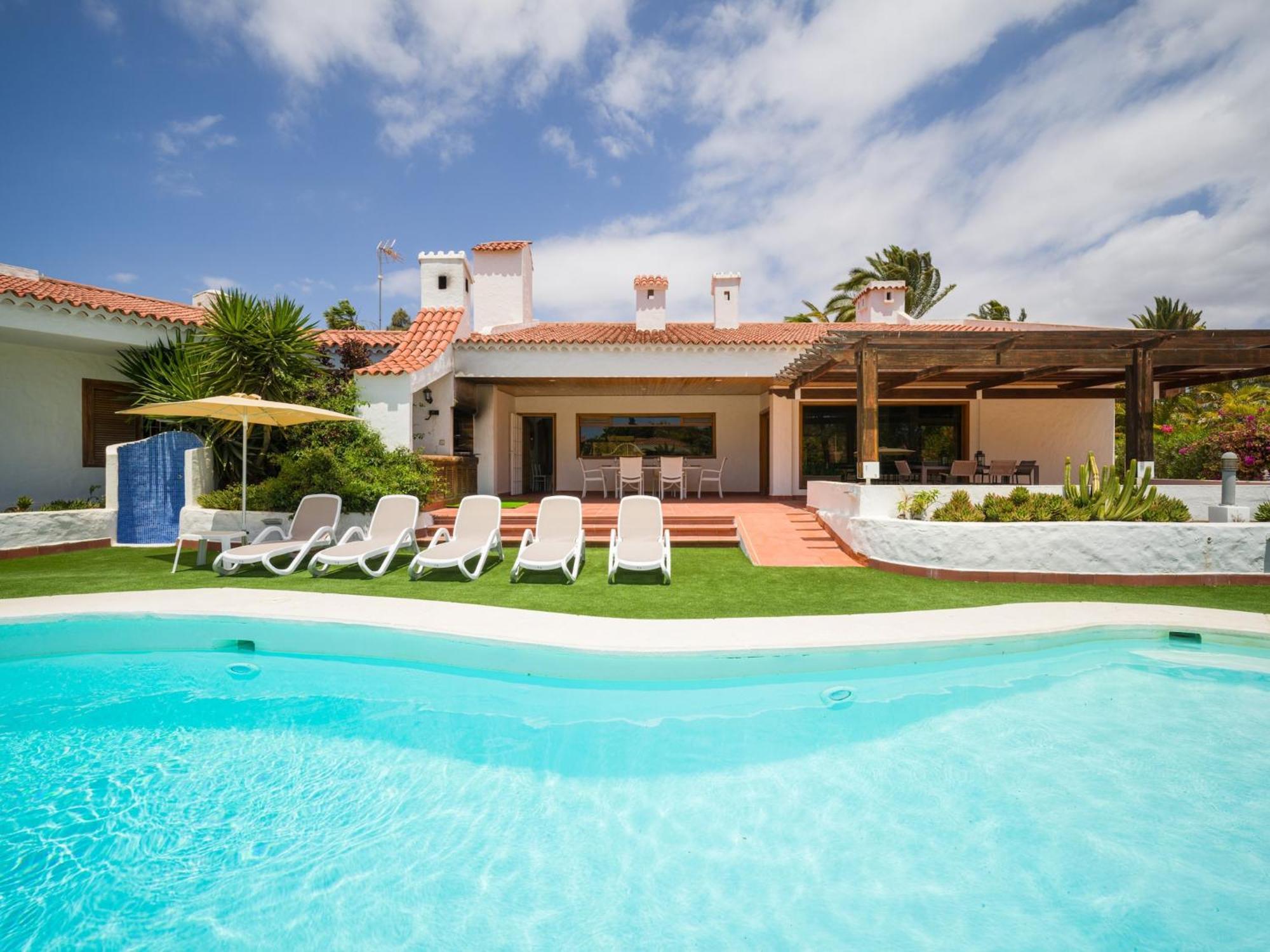 With Heated Pool In Gran Canaria * San Bartolome de Tirajana (Gran Canaria)